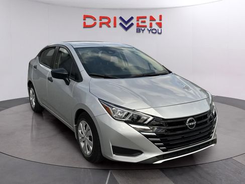 Used 2024 Nissan Versa S w/ Trunk Package FWD image 8