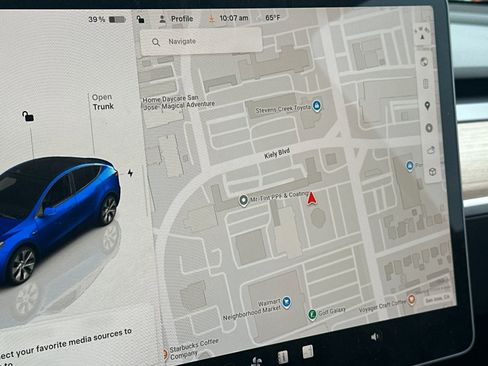 Used 2024 Tesla Model Y Long Range AWD/4WD image 19