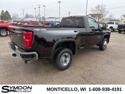 Used 2025 Chevrolet Silverado 3500 LT image 4