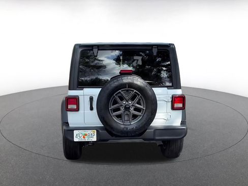 Used 2025 Jeep Wrangler Sport S image 12