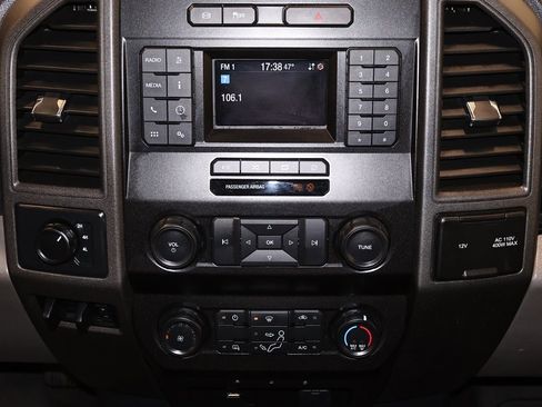 Certified 2022 Ford F550 4x4 SuperCab Super Duty image 28