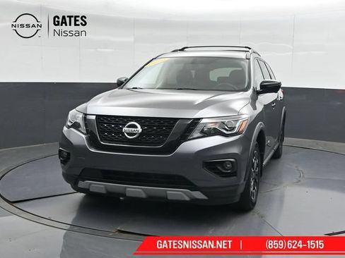 Used 2020 Nissan Pathfinder SL AWD/4WD image 5