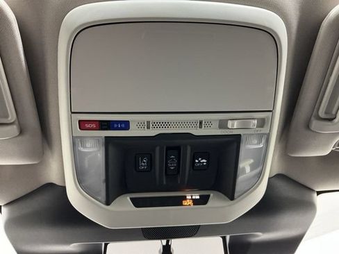 Used 2023 Subaru Forester Premium AWD/4WD image 22