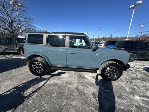 Used 2021 Ford Bronco Outer Banks image 4