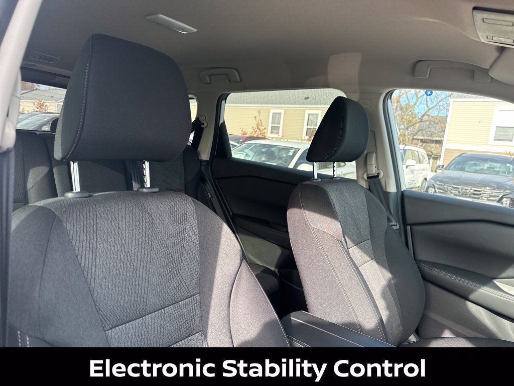 Certified 2026 Nissan Rogue SV AWD/4WD image 37