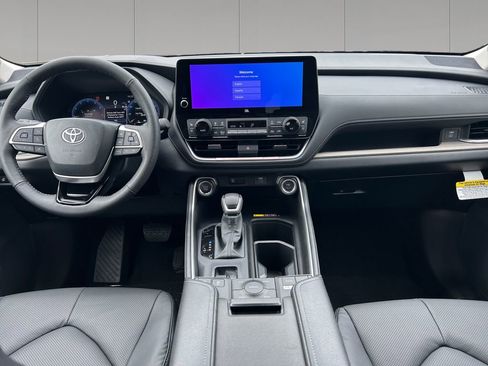 New 2026 Toyota Grand Highlander AWD image 12