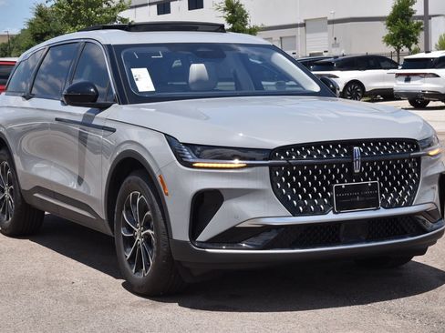 New 2026 Lincoln Nautilus Premier w/ Equipment Group 102A AWD/4WD image 3