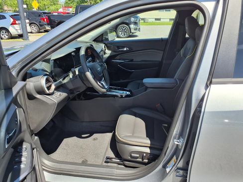 New 2026 Chevrolet Trax ACTIV w/ Driver Confidence Package FWD image 21
