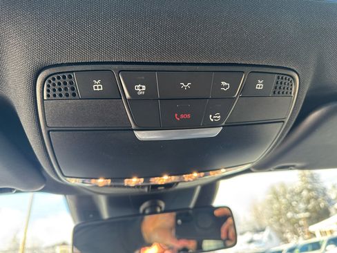 Used 2020 Mercedes-Benz E 350 4MATIC Sedan image 35