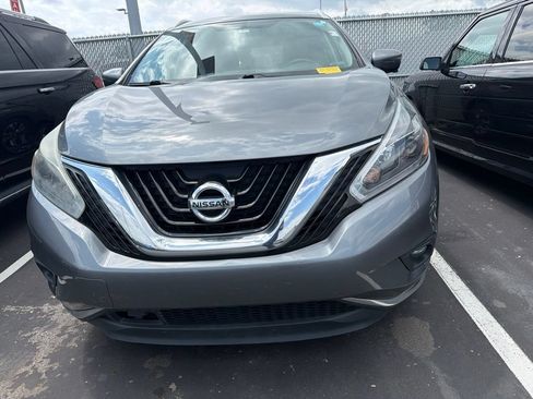 Used 2018 Nissan Murano SL AWD/4WD image 2