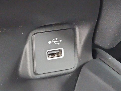 Used 2025 Honda HR-V Sport image 23