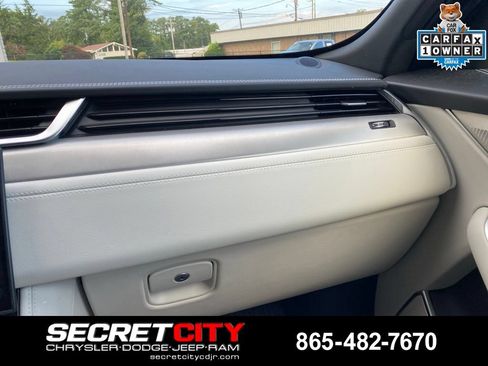Used 2025 Jaguar F-PACE R-Dynamic S AWD/4WD image 14
