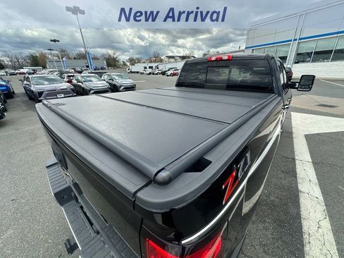 Used 2018 Chevrolet Silverado 2500 LTZ w/ Vortec Plus Package image 8
