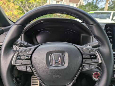 Used 2022 Honda Accord Sport image 23