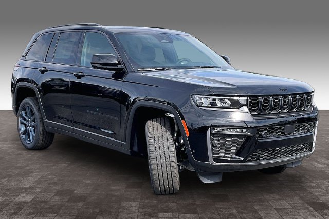 New 2026 Jeep Grand Cherokee Limited AWD/4WD image 2