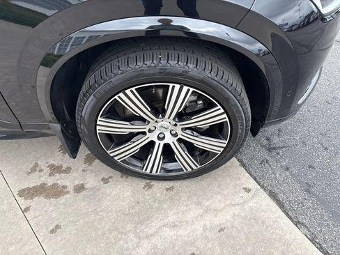 Certified 2025 Volvo XC90 T8 Plus w/ Protection Package Premier AWD/4WD image 12