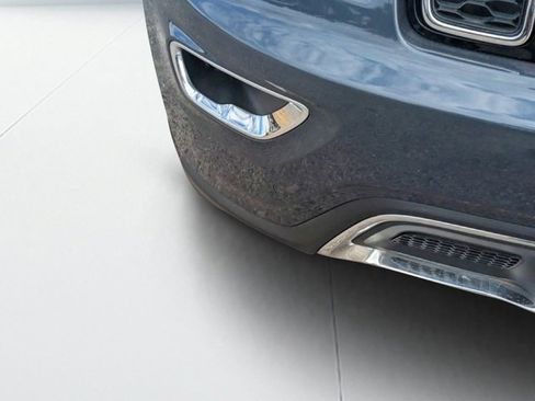 Certified 2021 Jeep Grand Cherokee Limited w/ Premium Lighting Group image 8