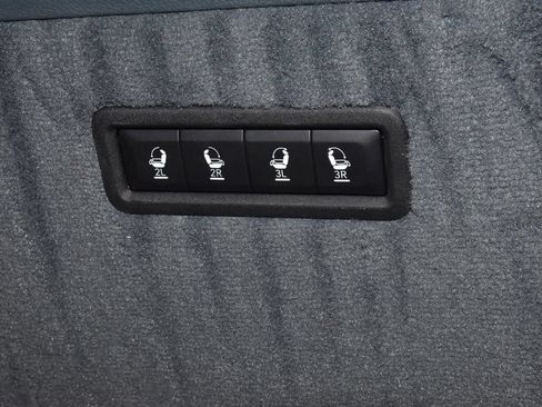 Used 2023 Jeep Grand Wagoneer Series III AWD/4WD image 36