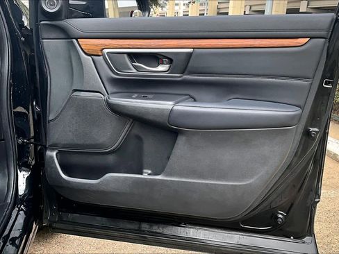 Used 2017 Honda CR-V Touring image 32