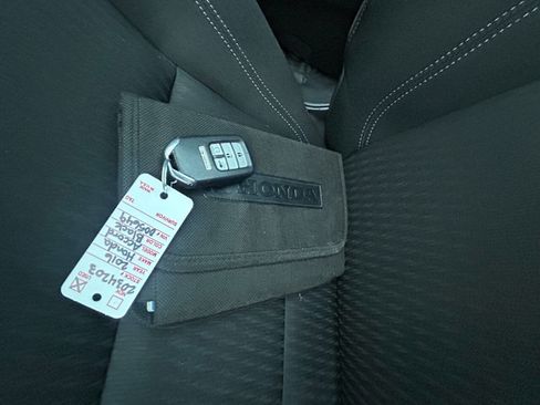Used 2016 Honda Accord EX image 19