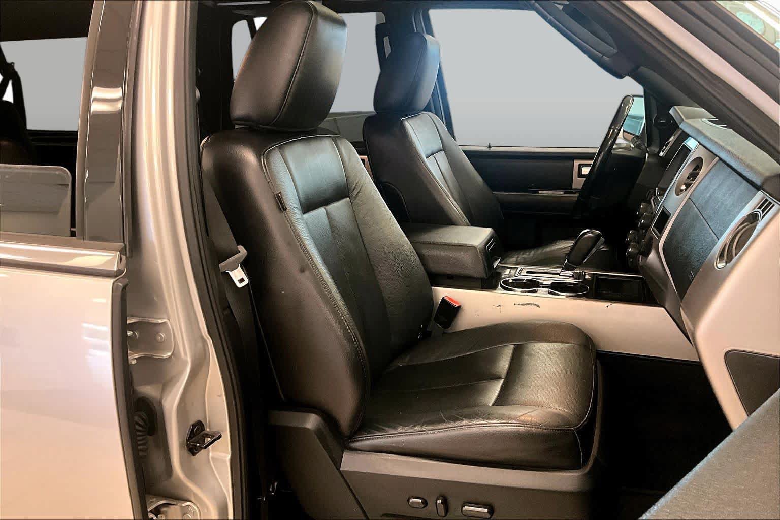Used 2017 Ford Expedition EL Limited RWD image 8