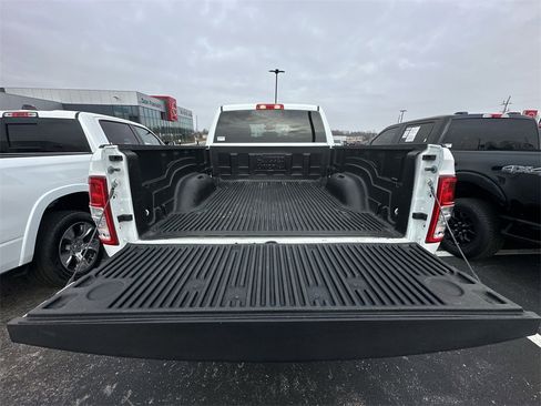 Used 2024 RAM 2500 Big Horn image 22