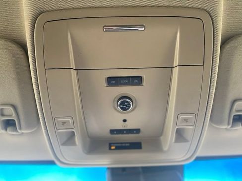 Used 2016 GMC Yukon SLT RWD image 27