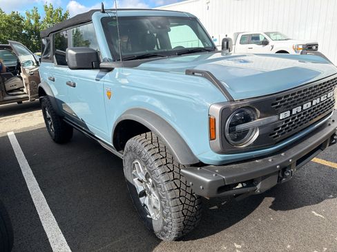 Used 2022 Ford Bronco Badlands AWD/4WD image 5