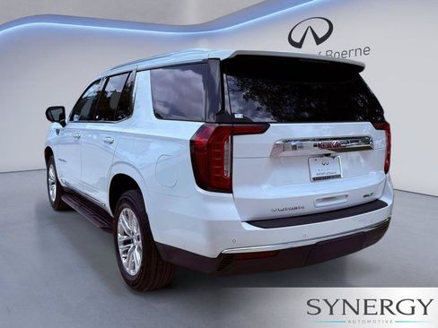 Used 2024 GMC Yukon SLT AWD/4WD image 8
