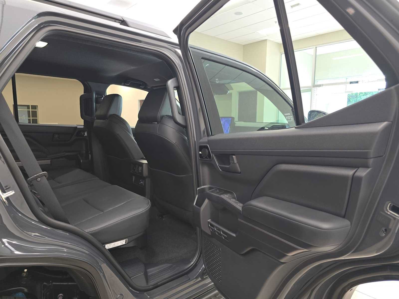 Certified 2025 Toyota 4Runner TRD Off-Road Premium AWD/4WD image 26