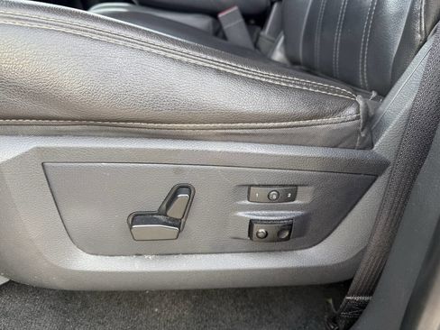 Used 2011 RAM 1500 Laramie w/ Protection Group image 12