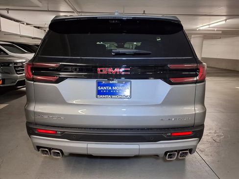 New 2026 GMC Acadia Elevation FWD image 9