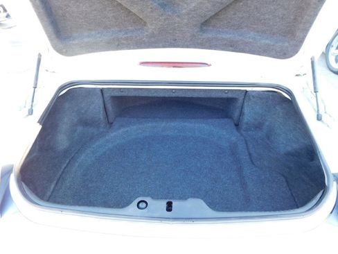 Used 2002 Ford Thunderbird image 13