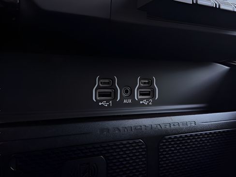 Used 2025 RAM 1500 Big Horn AWD/4WD image 14