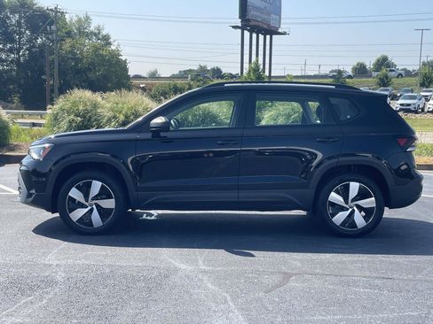 Used 2025 Volkswagen Taos S AWD/4WD image 4