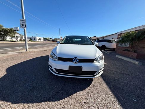 Used 2016 Volkswagen Golf S image 3