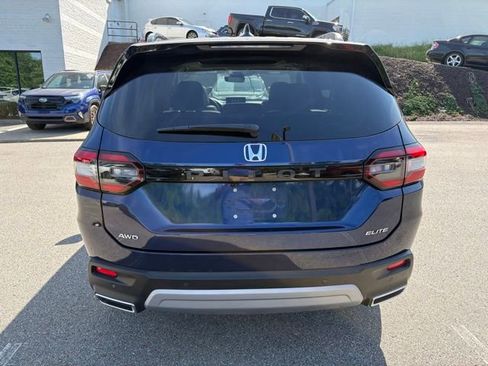 Used 2025 Honda Pilot Elite image 4