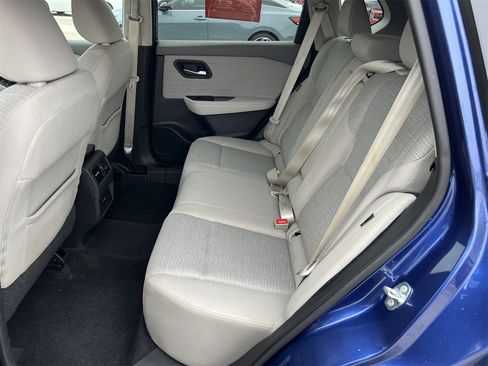 Certified 2021 Nissan Rogue SV image 22