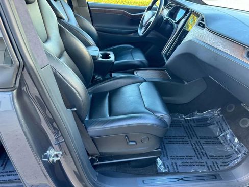 Used 2019 Tesla Model X Long Range AWD/4WD image 16