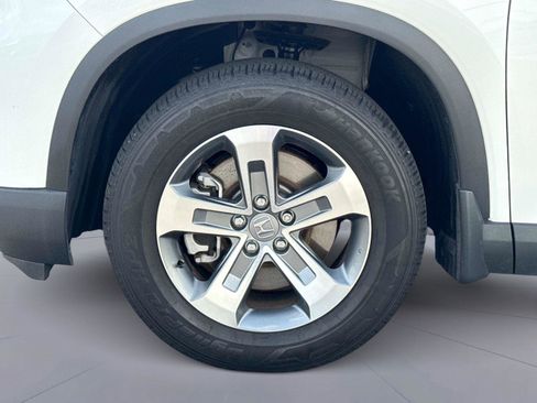 Certified 2024 Honda Pilot EX-L image 11