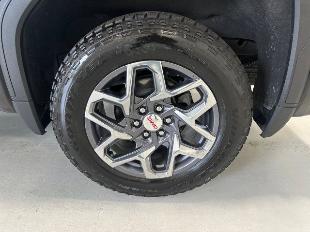 Certified 2023 GMC Sierra 1500 SLT w/ SLT Convenience Package AWD/4WD image 38