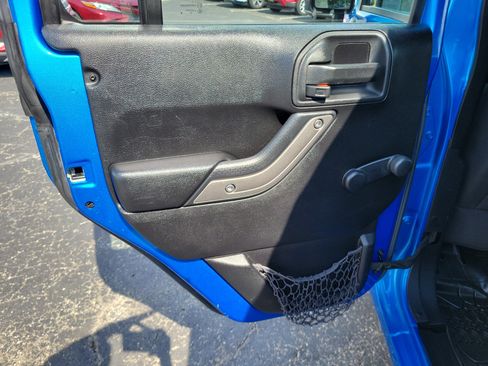 Used 2016 Jeep Wrangler Unlimited Sport AWD/4WD image 13