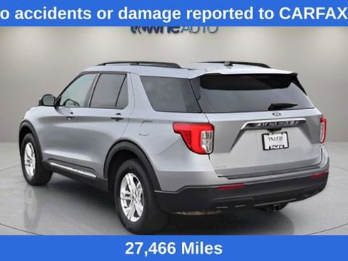 Used 2022 Ford Explorer XLT AWD/4WD image 3