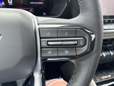 New 2026 Chevrolet Colorado ZR2 AWD/4WD image 13