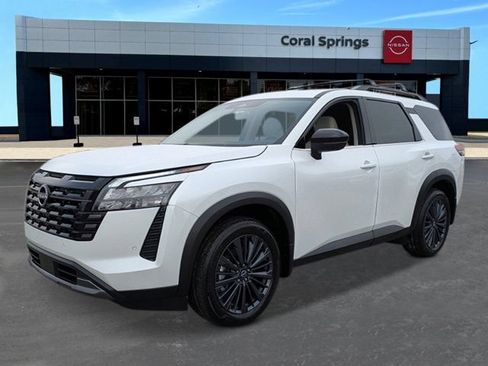 New 2026 Nissan Pathfinder SL w/ SL Premium Package (P04) FWD image 1