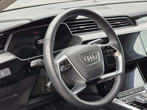 Used 2024 Audi Q8 e-tron Premium image 14