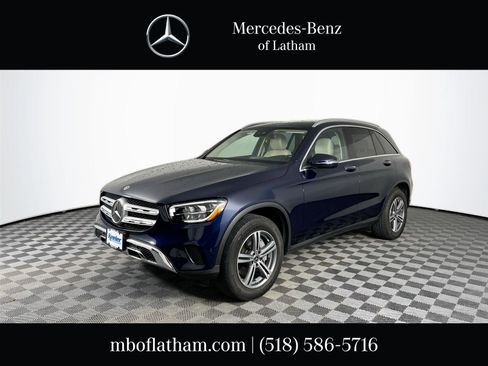Certified 2022 Mercedes-Benz GLC 300 4MATIC image 1