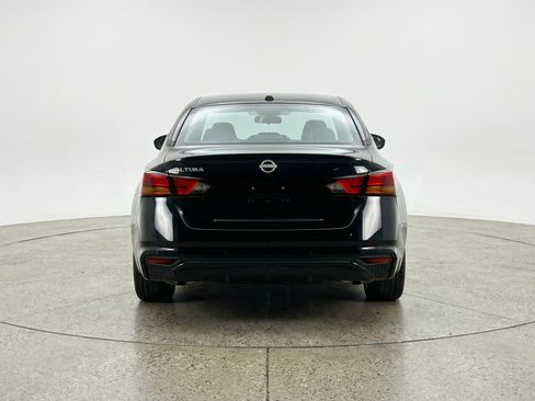 Used 2025 Nissan Altima 2.5 SV image 7