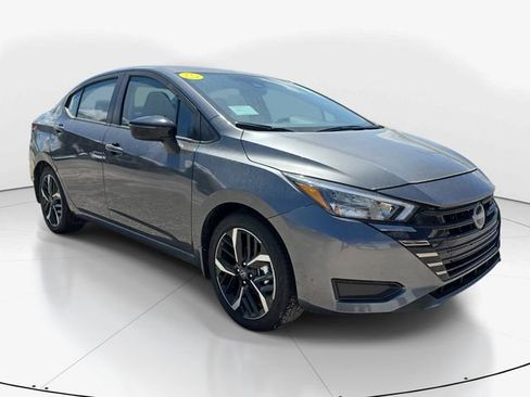New 2025 Nissan Versa SR w/ Trunk Package FWD image 2