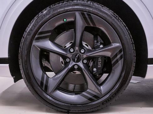 Certified 2026 Genesis GV70 3.5T Sport Prestige image 22